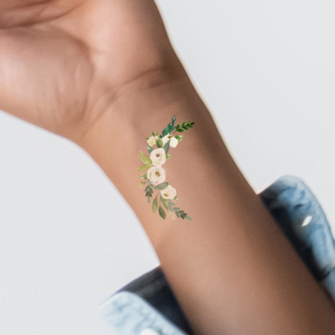 Med Tech. Запись со стены. | Forearm flower tattoo, Flower wrist tattoos,  Small forearm tattoos