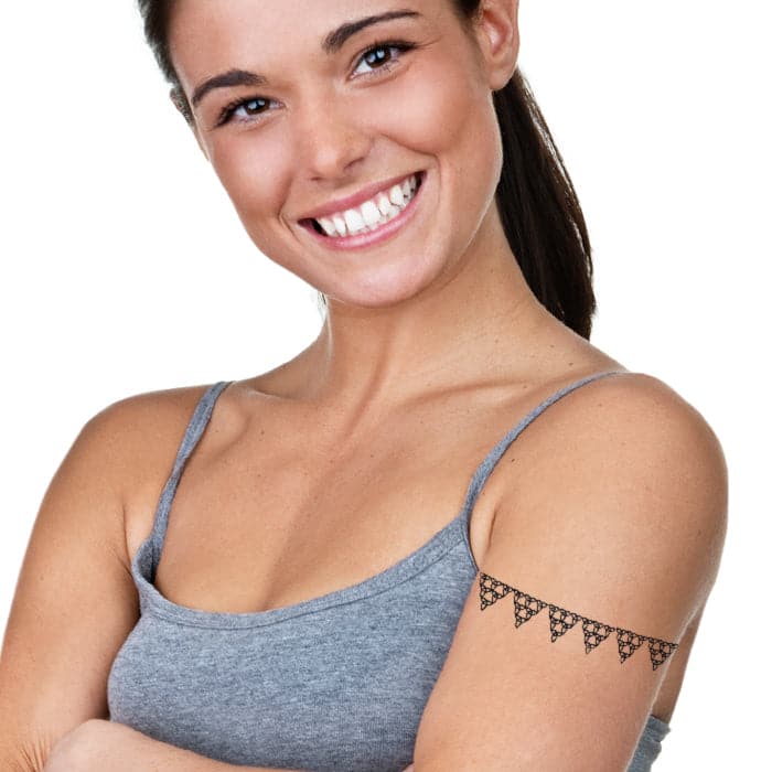 Amazon.com : GLARYYEARS Barbed Wire Temporary Tattoo - 18 Pack Super Long  size, Realistic & Boho Maori Style Fake Polynesian Tattoos, ArmBand for  Wrist, Ankle, Arm Band Circle Tattoo Sticker, Tribal and