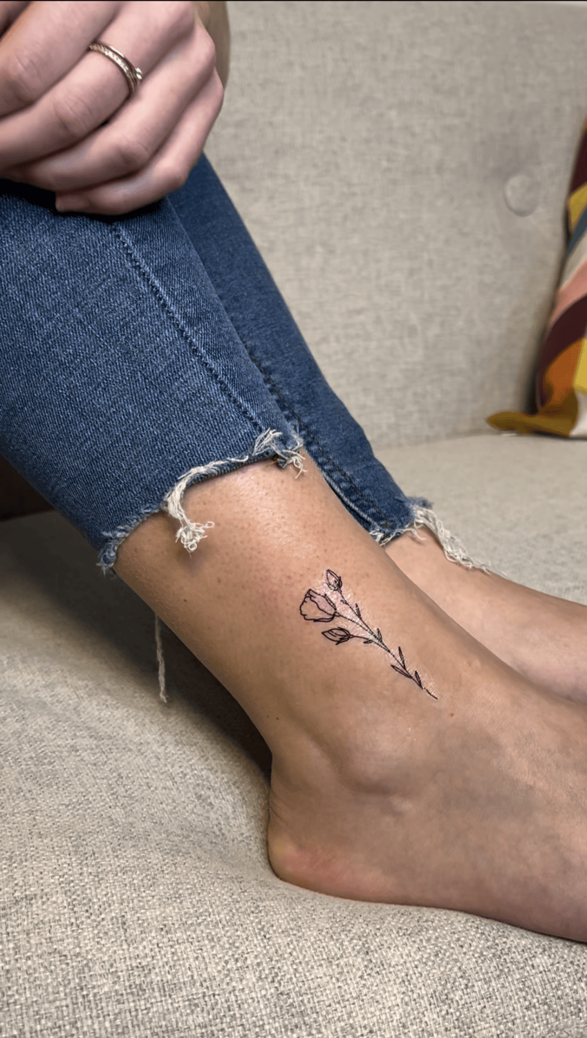 Fine Line Temporary Tattoo Flower